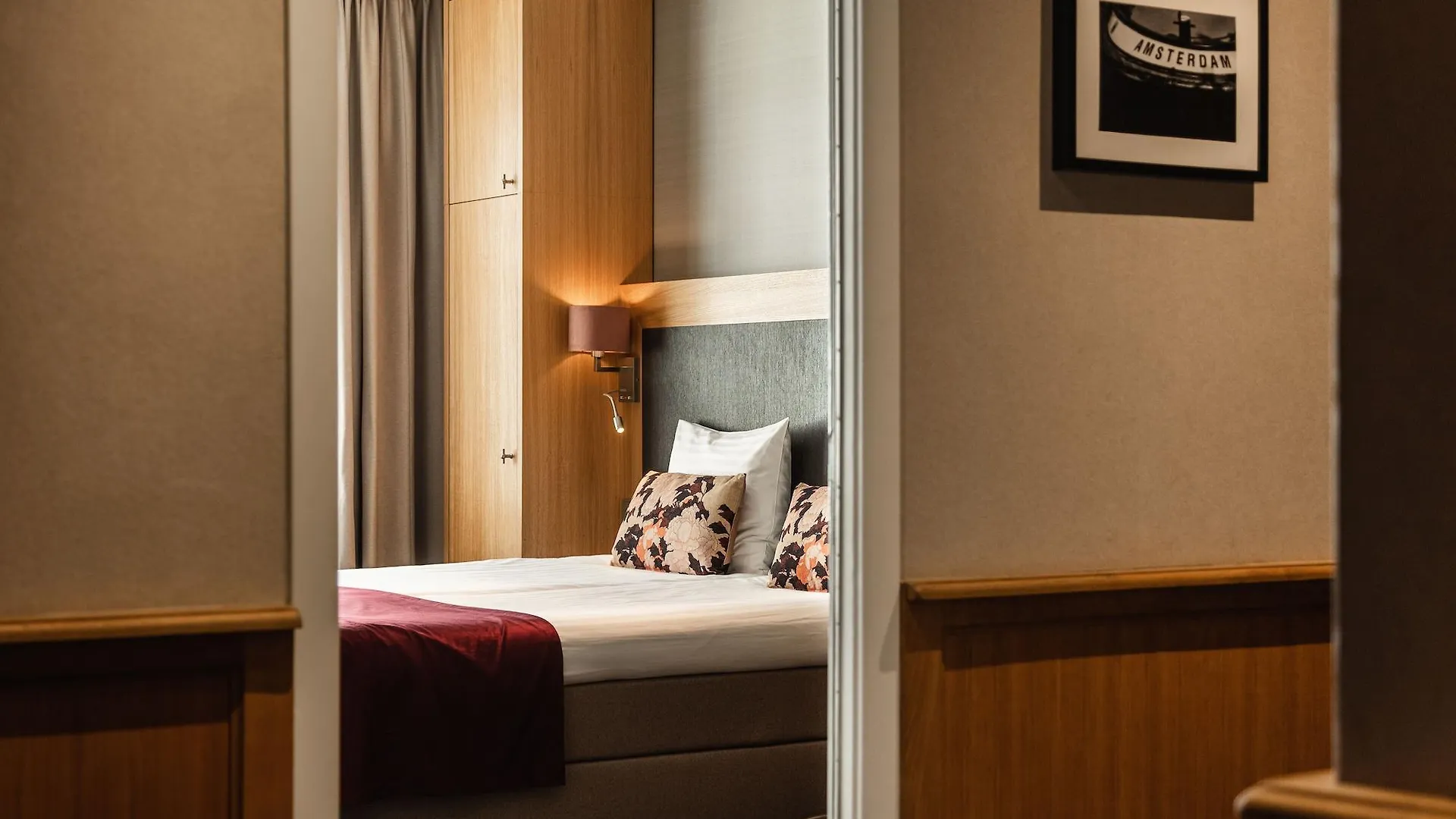 ホテル The Delphi - Amsterdam Townhouse 4*,